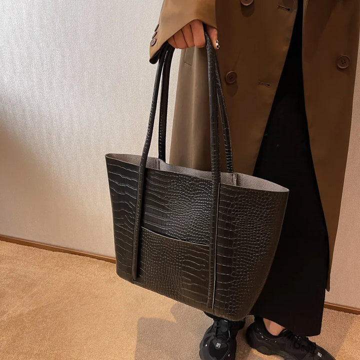 Betina™ - Bolsa de ombro em pele de croco