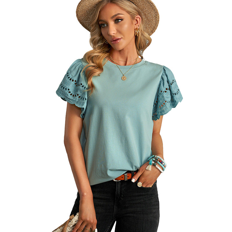 Noelle – Embroidered Blouse with Ruffled Sleeves