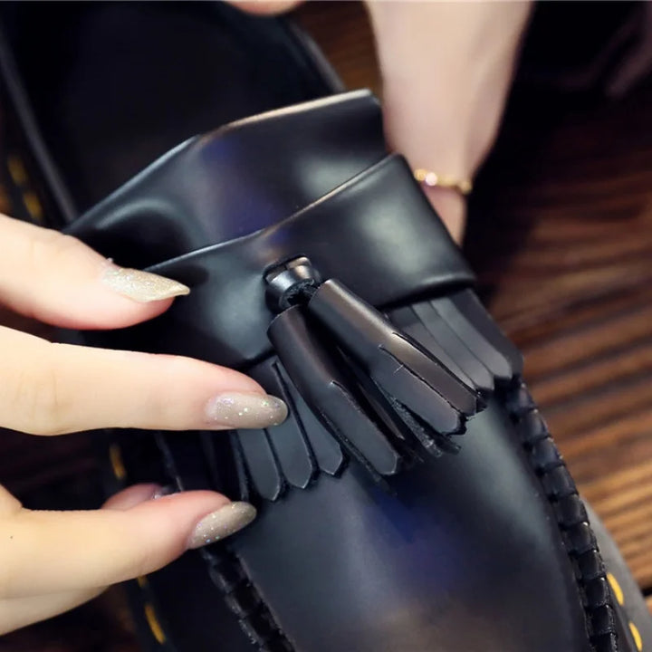 Mary - Retro Leather Shoe