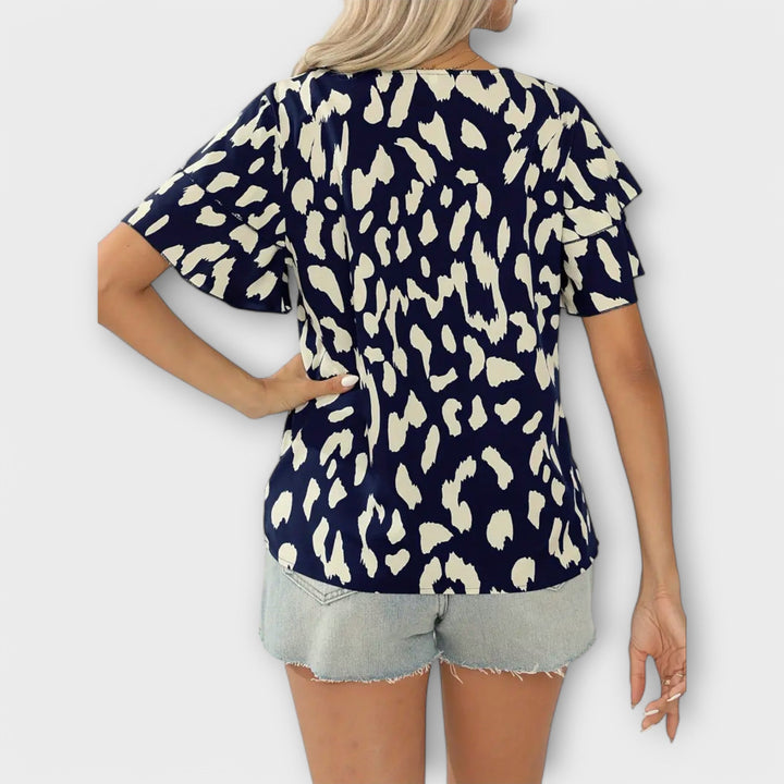 Aurora - Casual Blouse with Round Neckline
