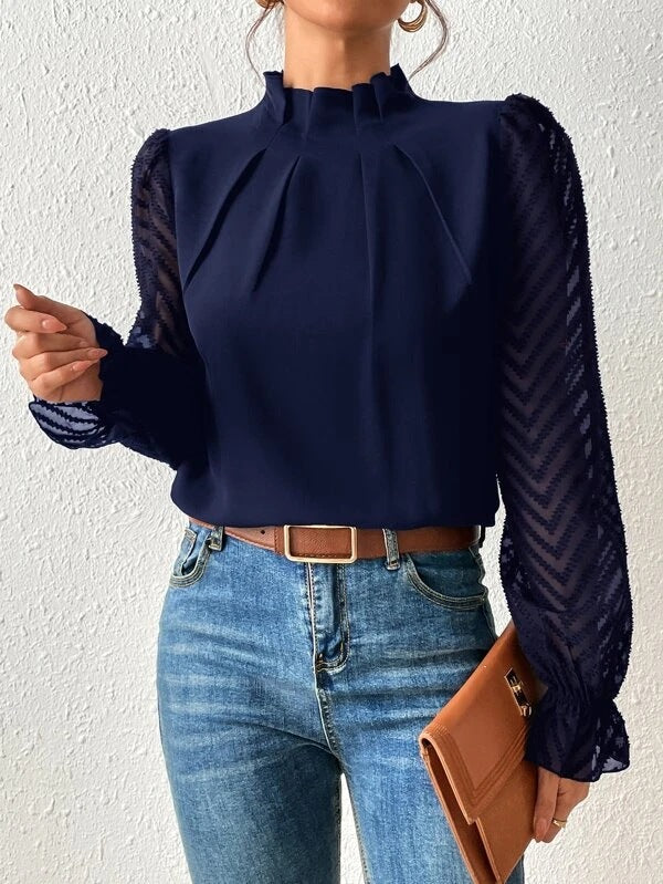 Tegan - Blusa plissada com mangas transparentes