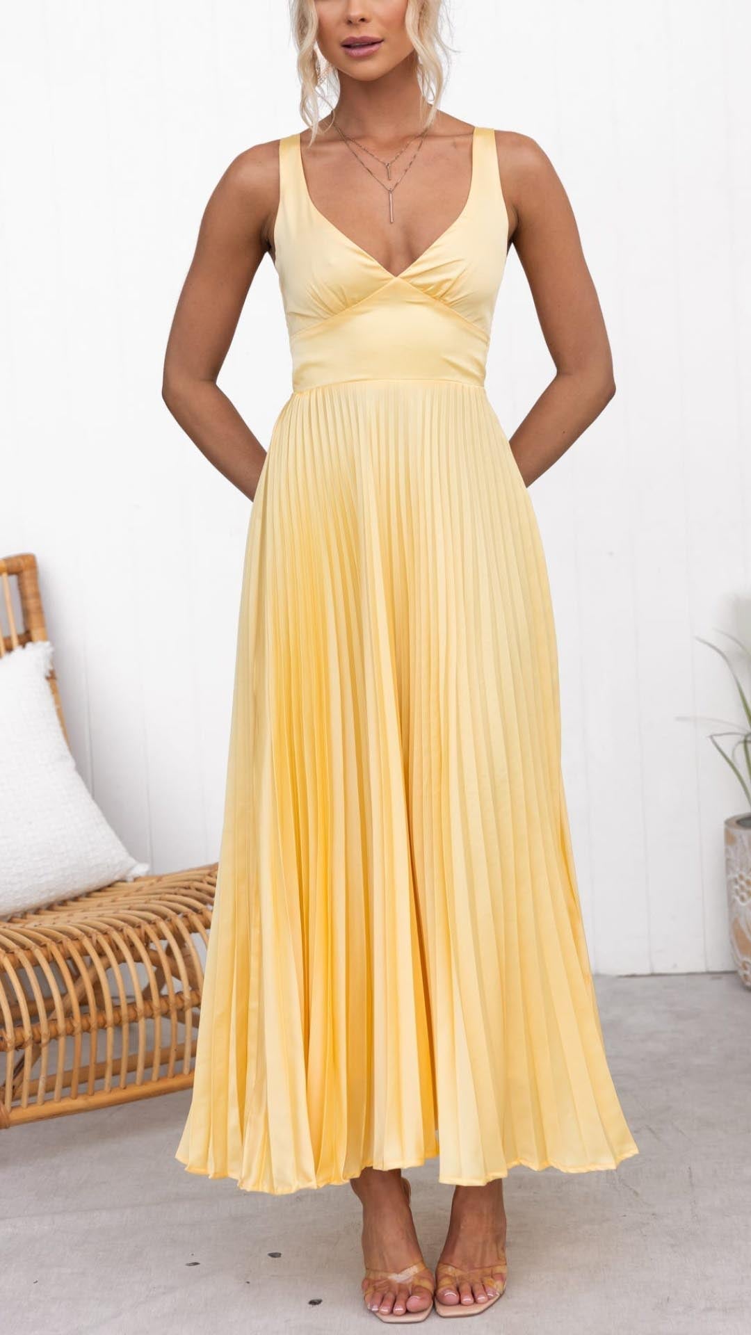 Aby - Vestido maxi amarelo com decote em V plissado